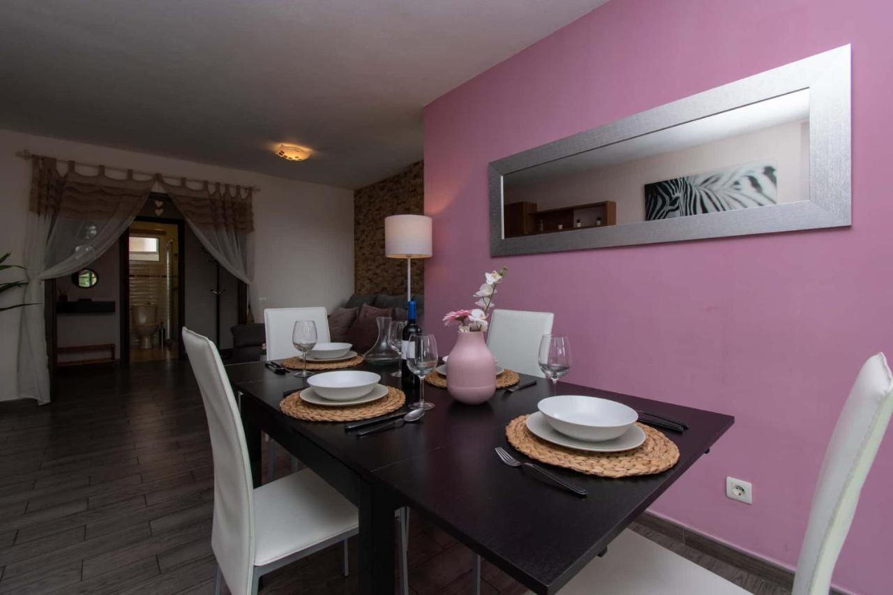 Duplex In Playa De Las Americas-Center Exterior photo